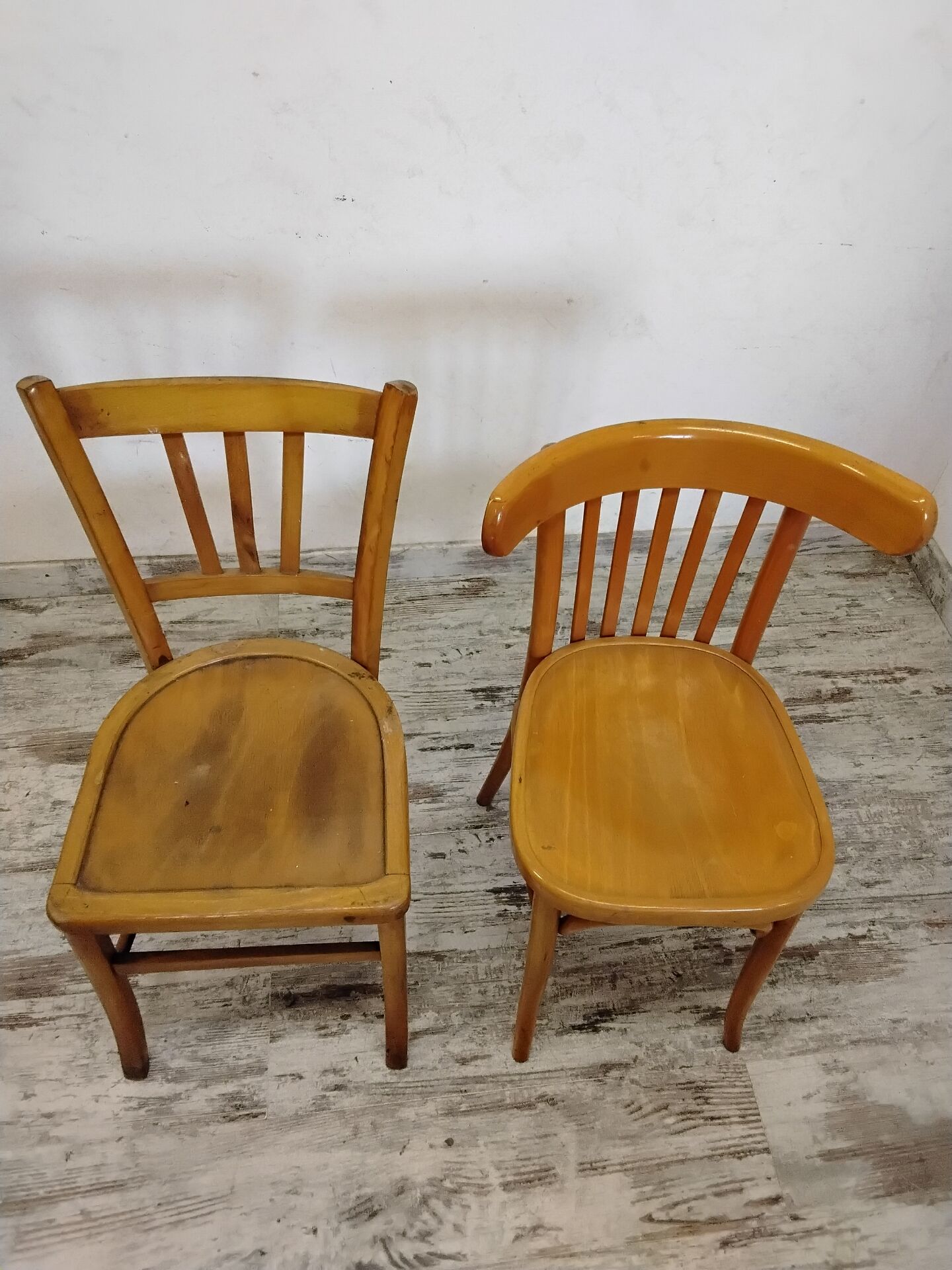 Set of 5 mismatched chairs in Baumann style