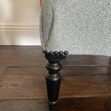 Small aquamarine toad