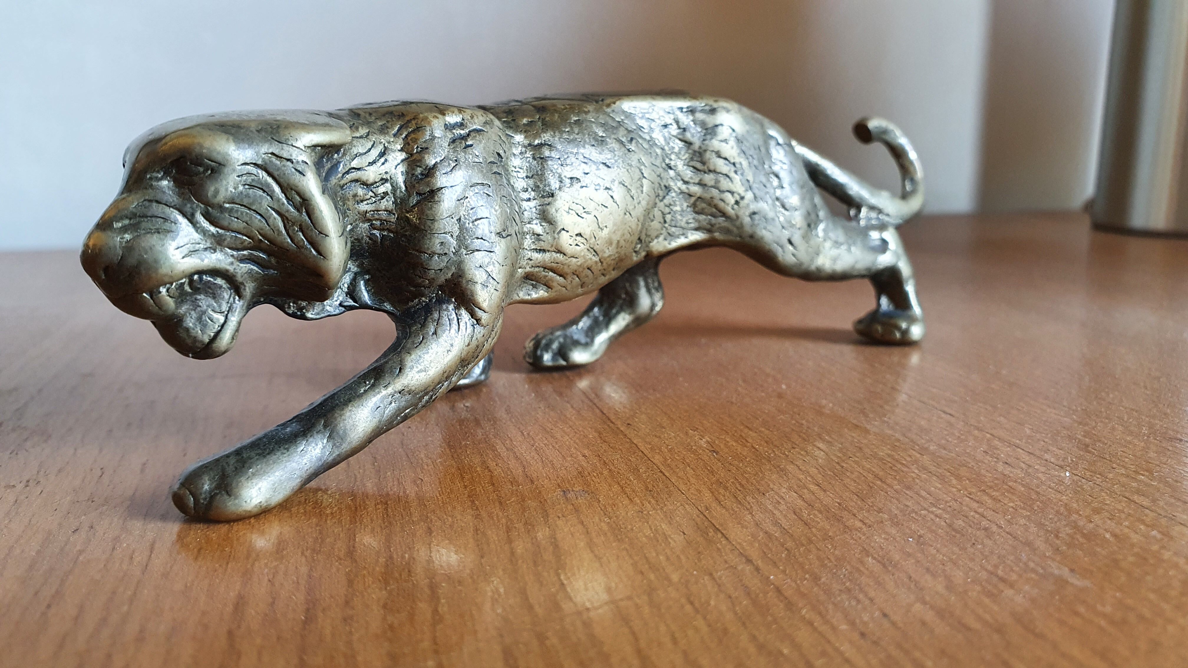 Statuette paper press panthère 70s