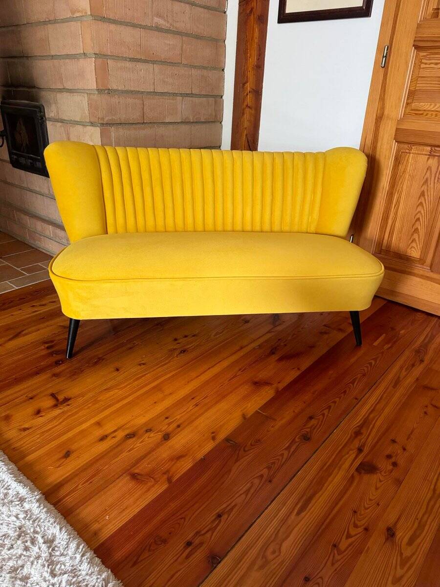 Mid-century Scandinavian yellow velvet canapé, solid beech frame and legs, 1950s.