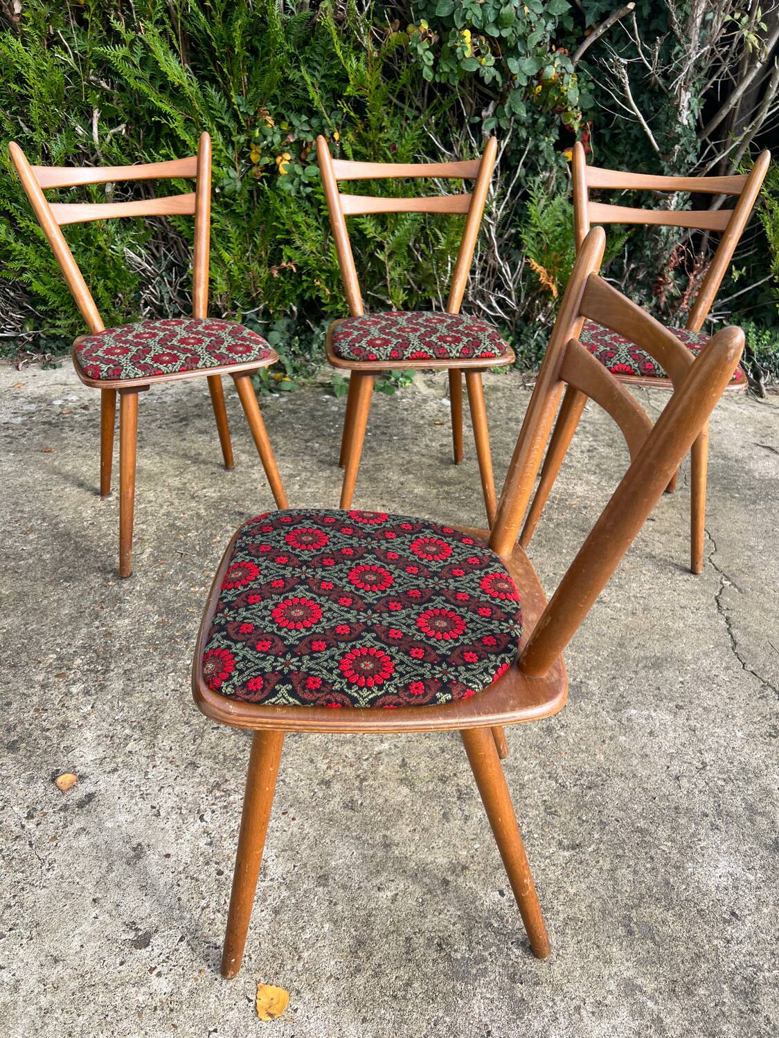 Set of 6 Becker chairs.