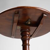 20th Century English small round tilt top table in solid oak, UK
