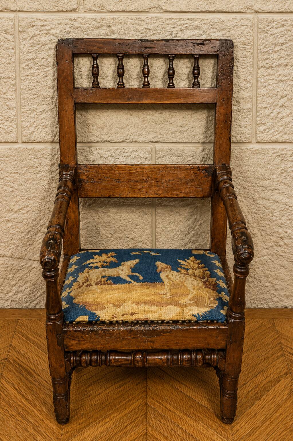 Fauteuil d'époque Louis XIII en noyer vers 1680-1700