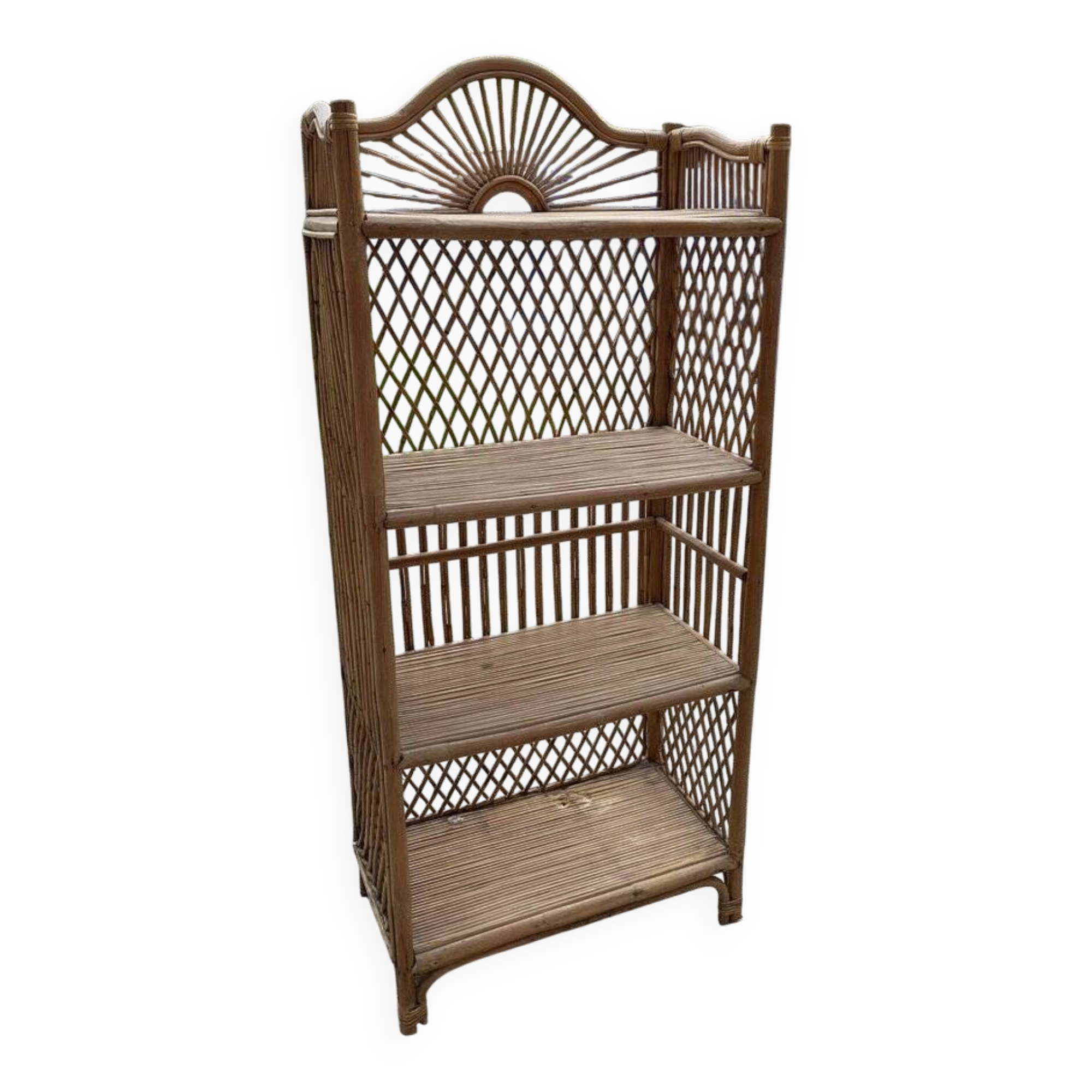 Mid-century shelf in rattan and blonde bamboo, airy design from the 1950s-60s.