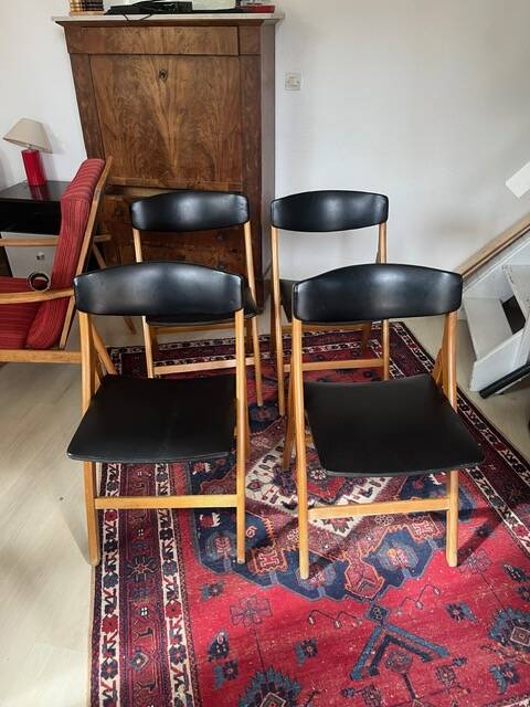 Four black vinyl folding chairs, circa 1960, Scandinavian style, very good condition
