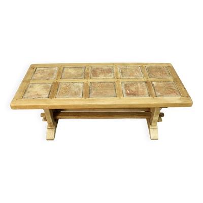 Table basse brutaliste par Maison de Tonge