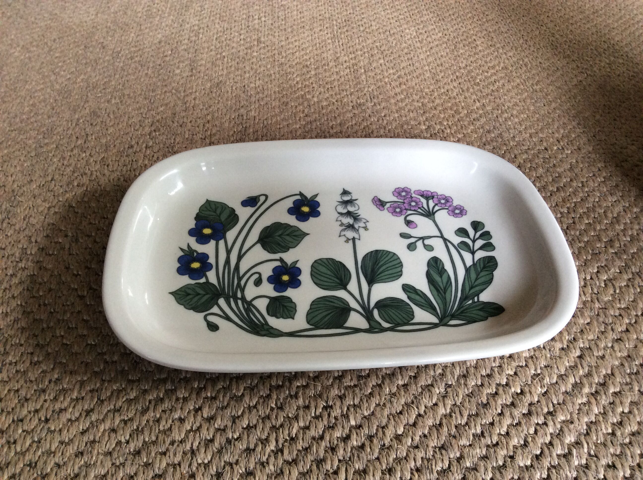 Vintage dish