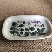 Vintage dish