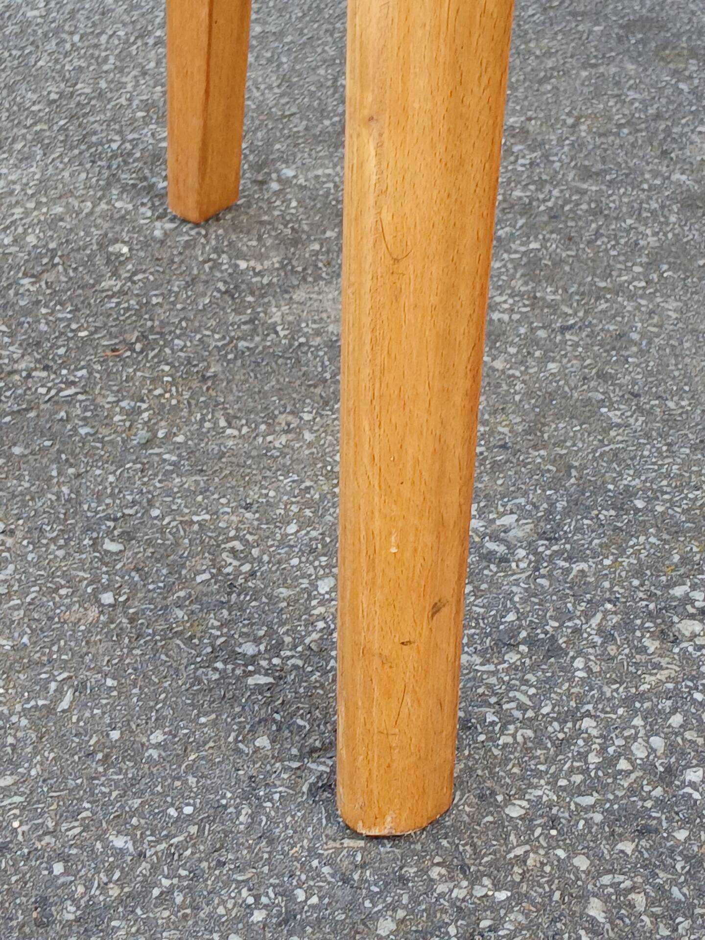 Table d’appoint bureau anneées 50/60