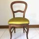 Paire de chaises en velours vert doré style Louis Philippe