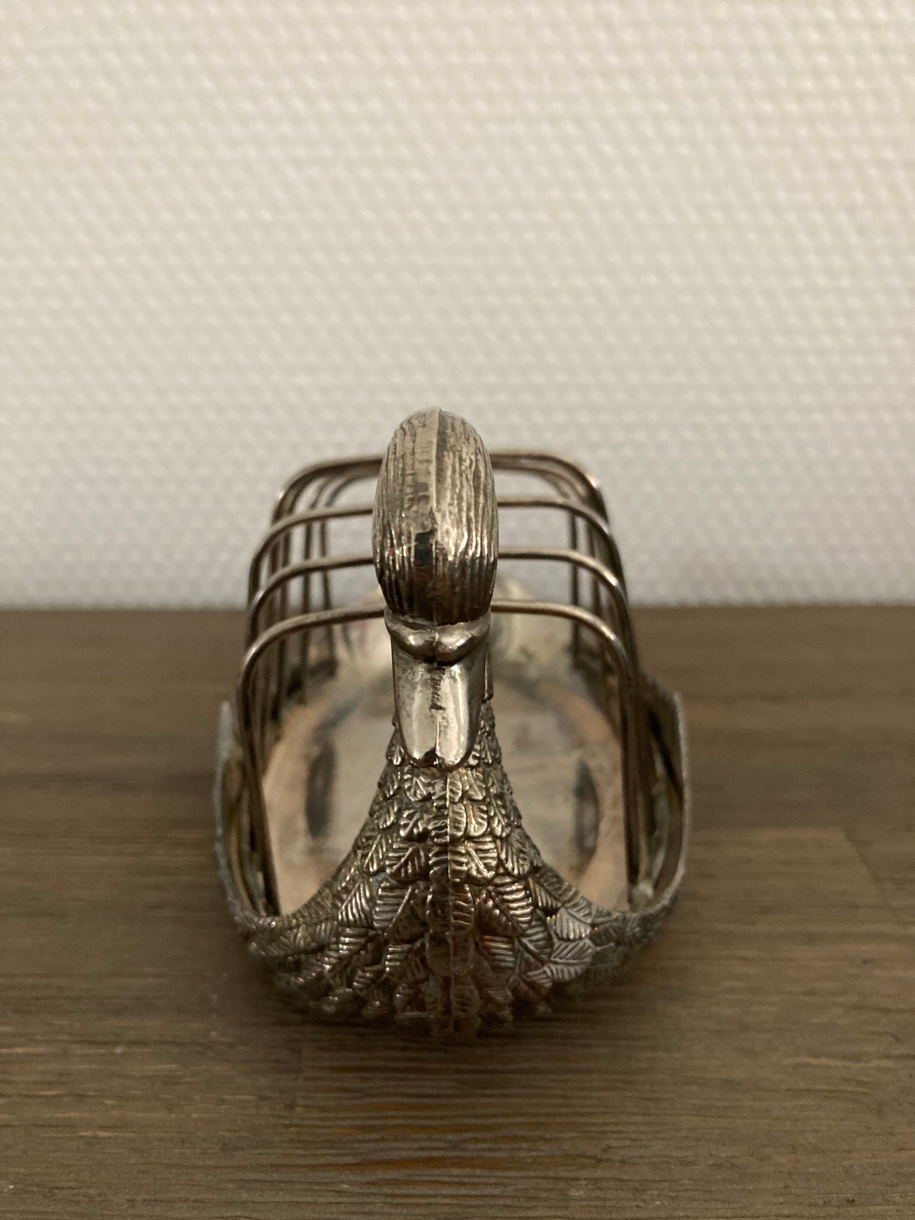 Swan toast holder