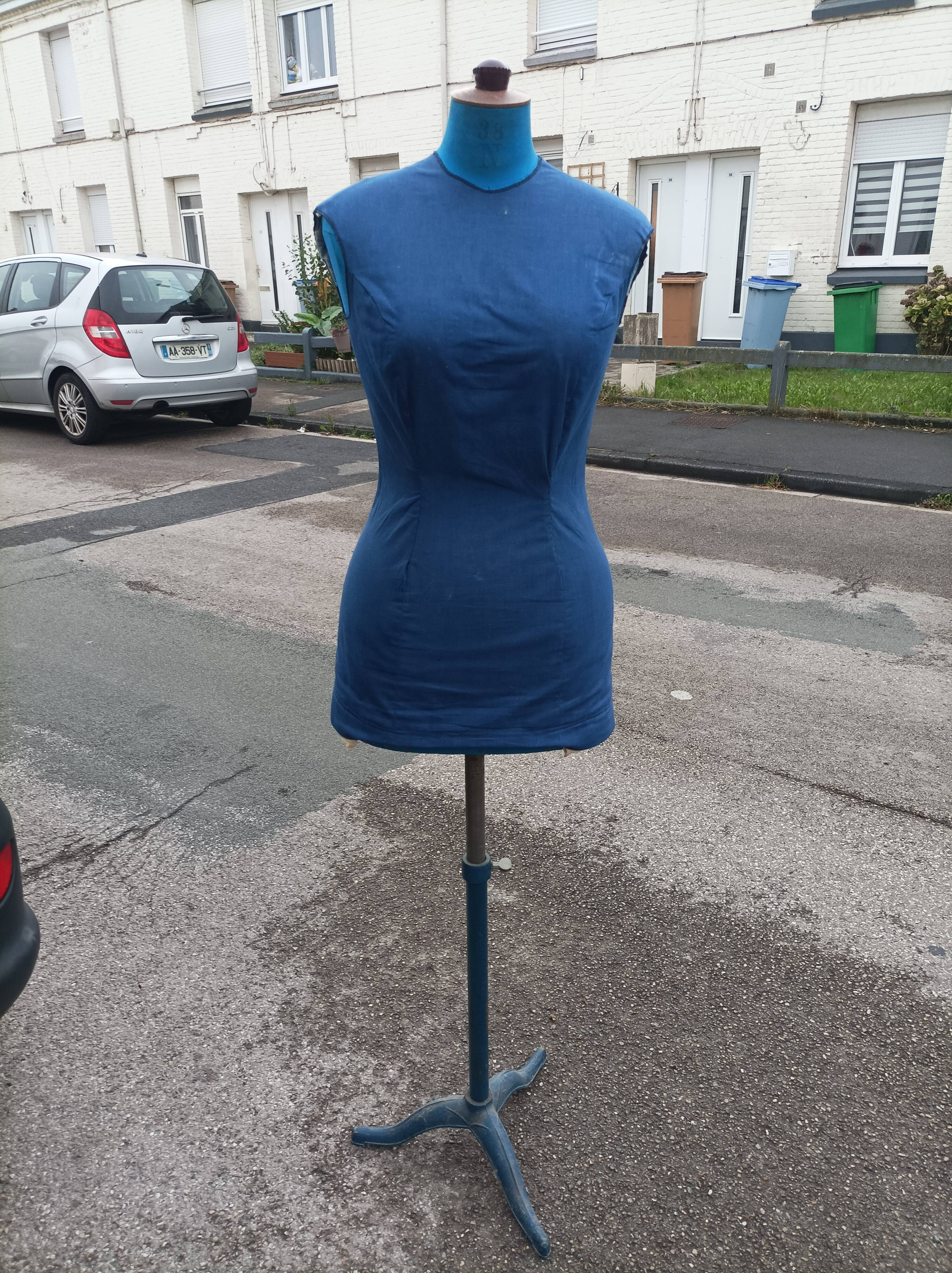 Ancien mannequin de couture Cléo Paris, taille 38