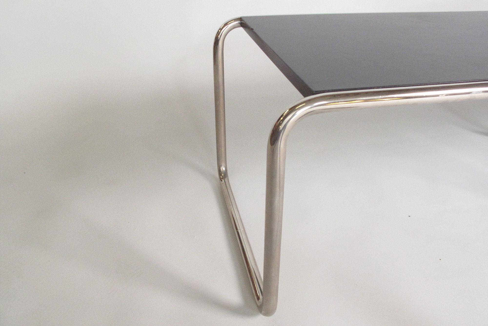 Marcel Breuer pour Tecta - Laccio Set Coffeetables