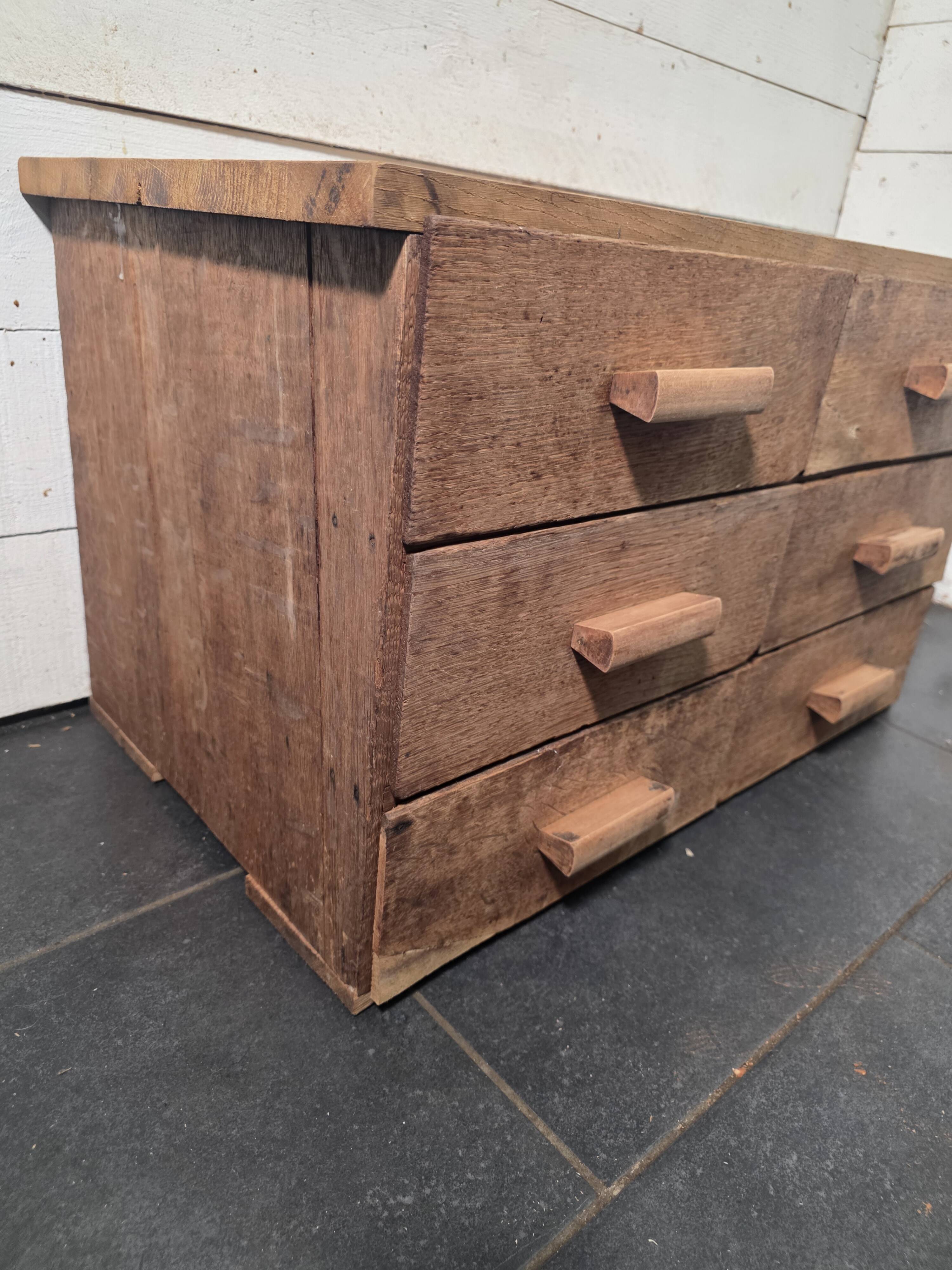 Antique workshop furniture with 6 drawers