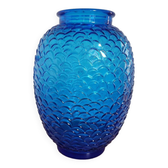 Art deco blue glass scale vase