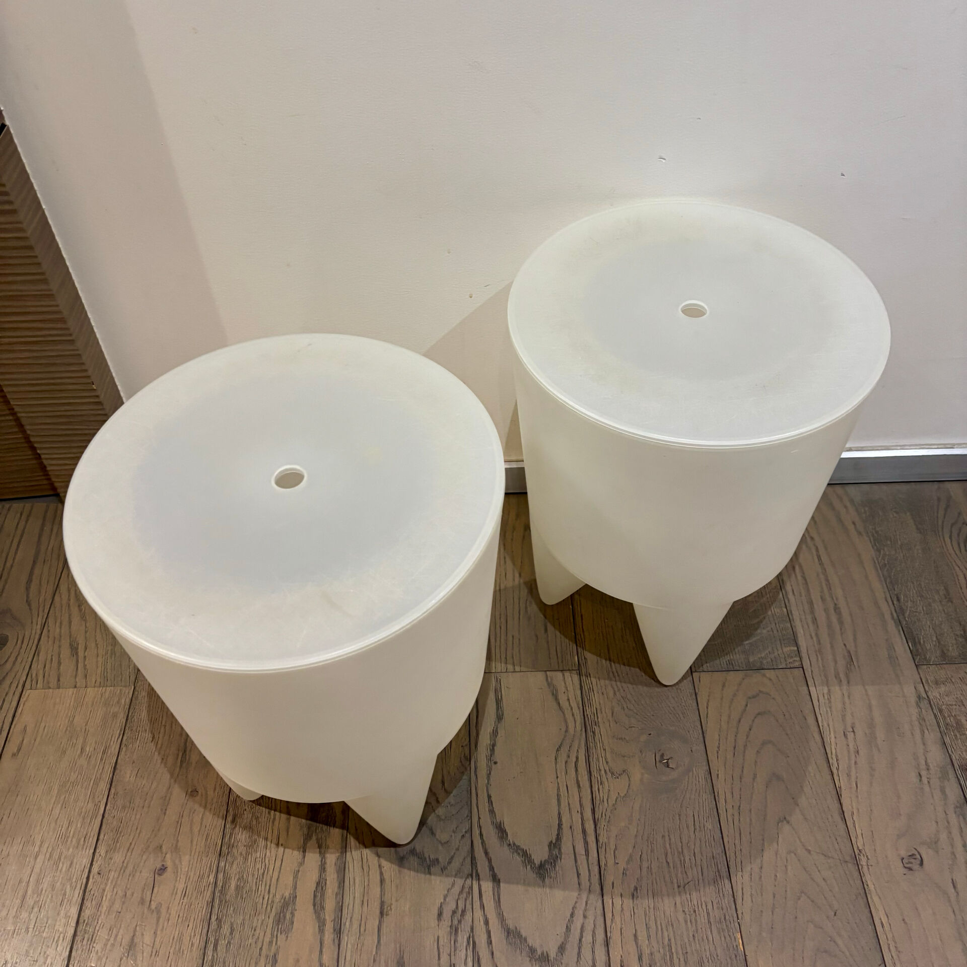 2 tabourets Bubu 1er Philippe Starck pour Xo