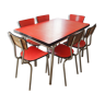 Table avec deux allonges à l’italienne et ses 6 chaises vintage des années 1970 de couleur rouge