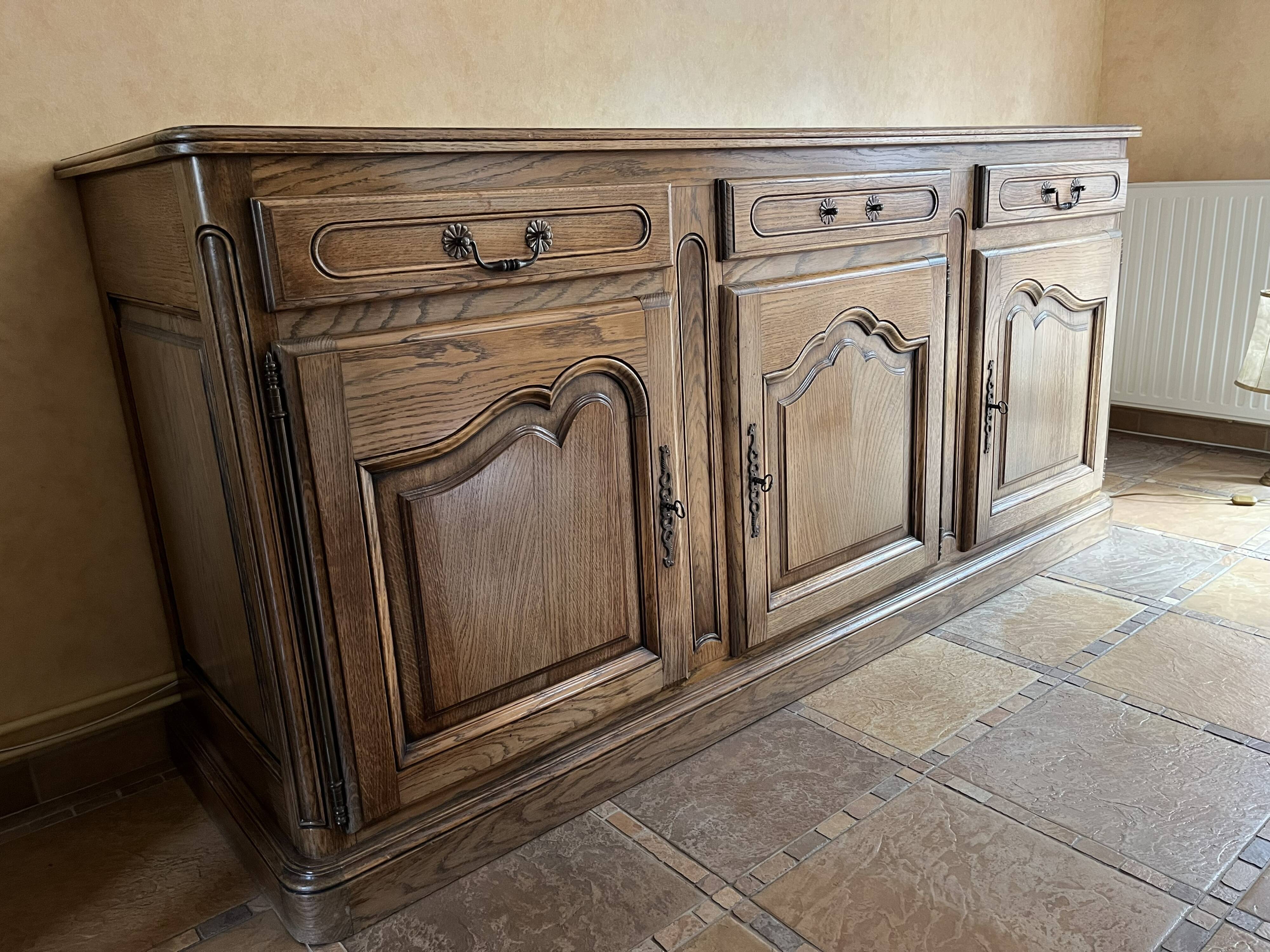 Buffet bas 3 portes en chêne