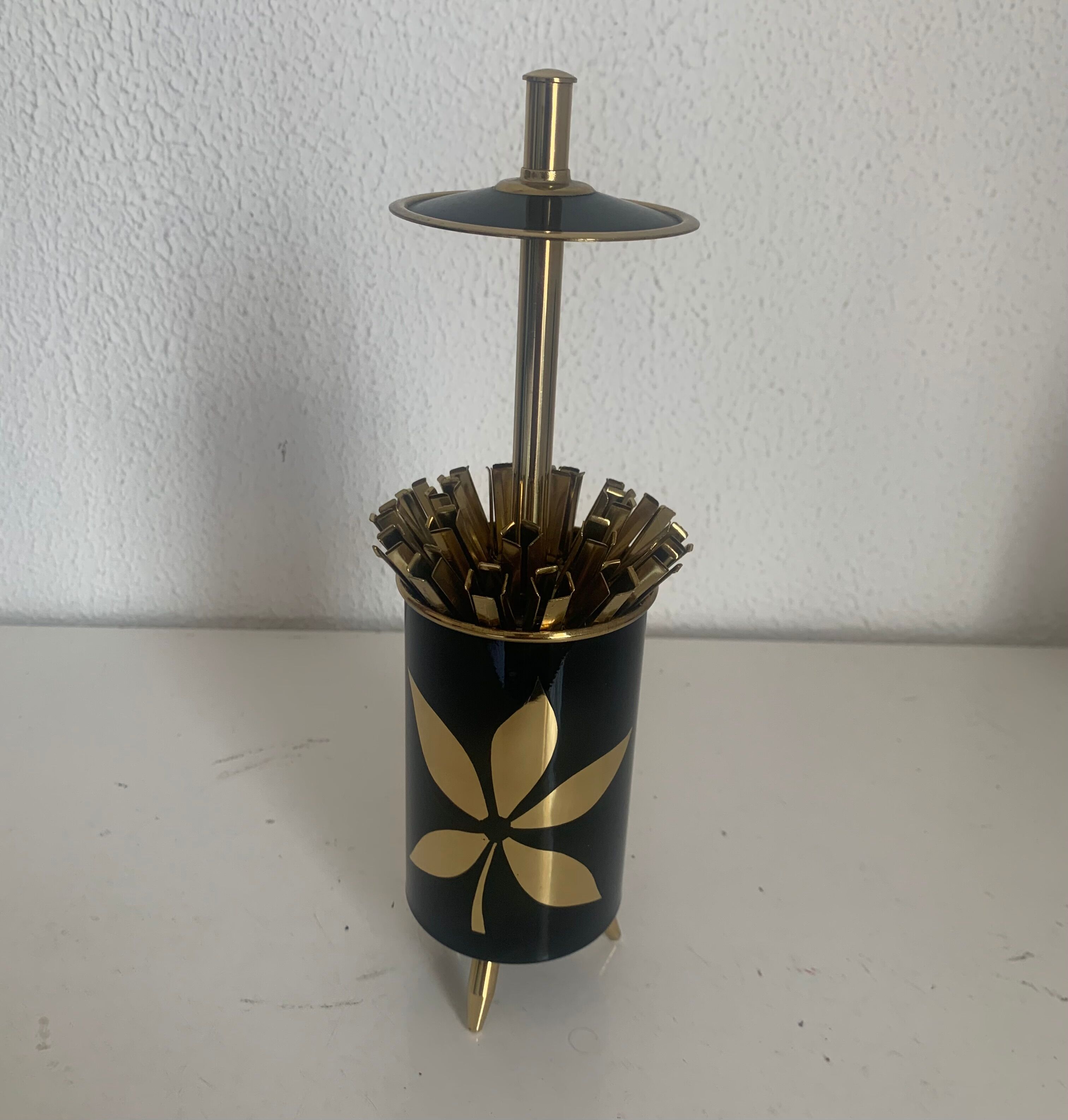 Vintage cigarette holder 1960 tripod black gold box - 16 x 7 cm