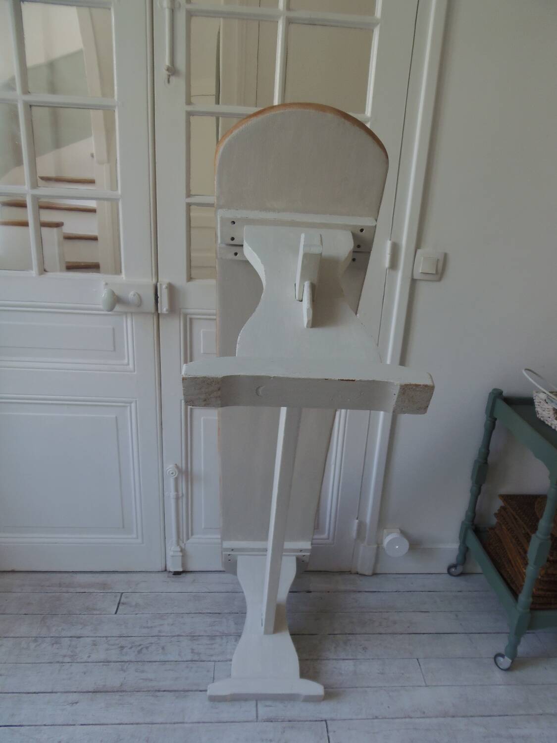 Vintage bench re-enchanted in pearl gray, wooden seat.