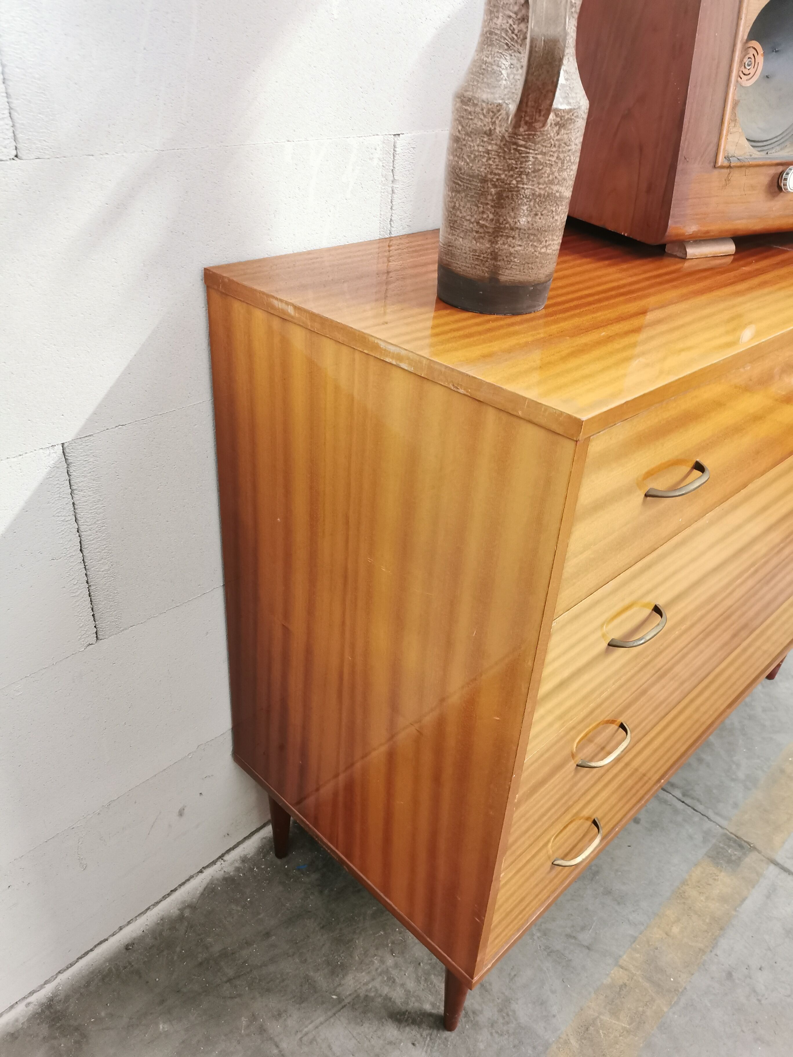 Vintage chest of drawers
