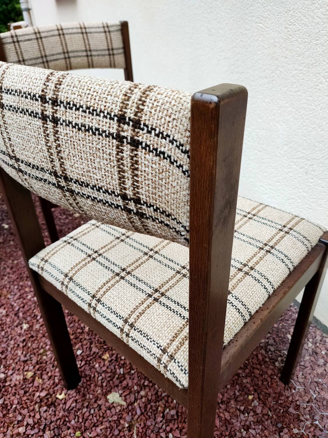 Ensemble de 4 chaises en bois et tweed 70'