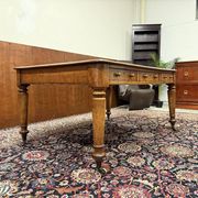 Classic English Writing Desk Partnerdesk