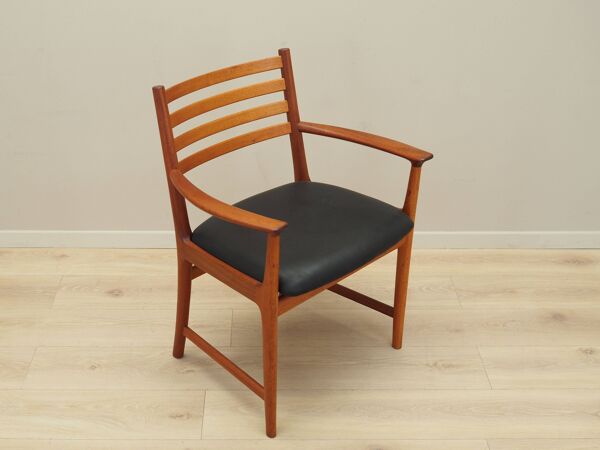 Chaise en teck, design danois, années 1970, production : Danemark