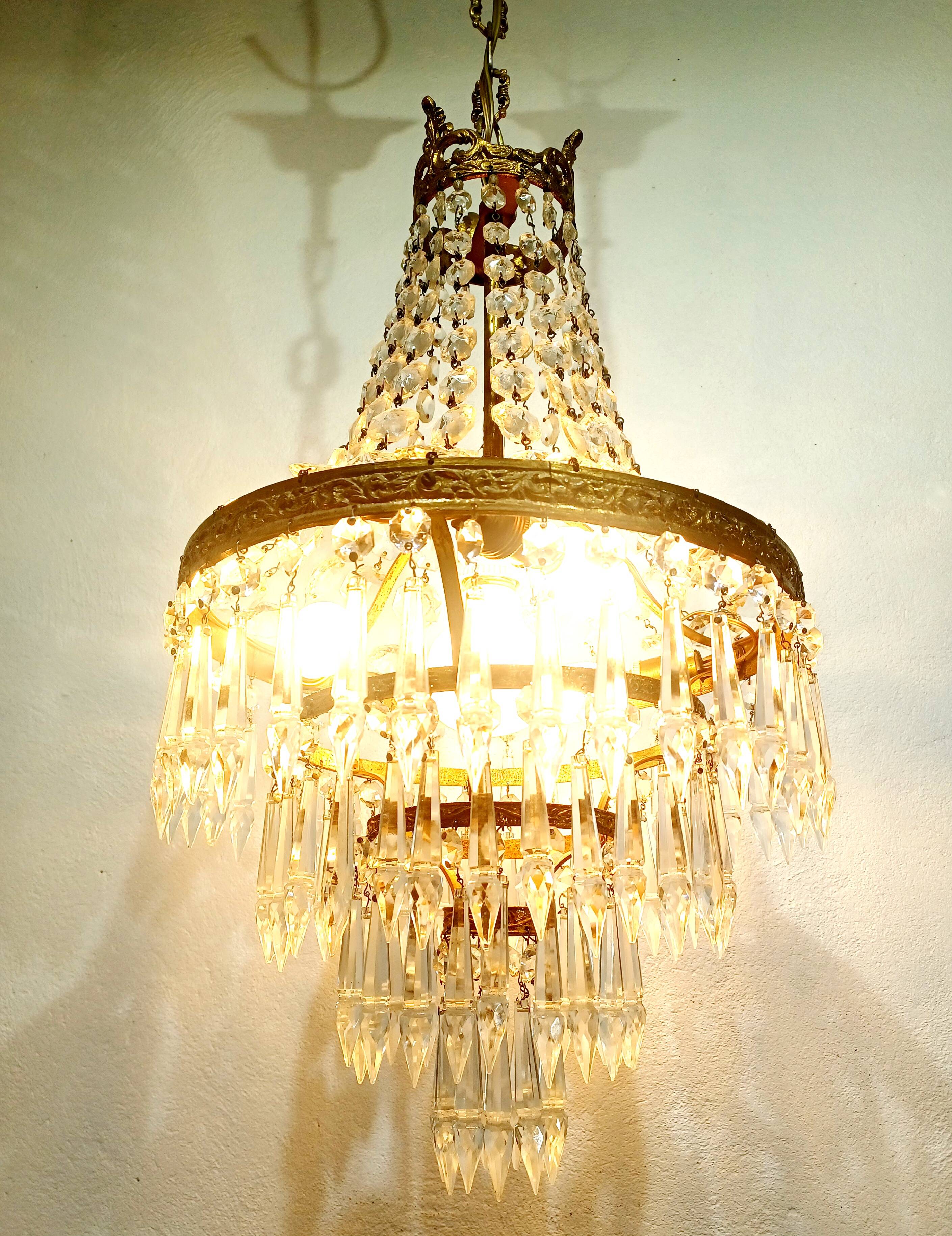 4-light hot air balloon chandelier