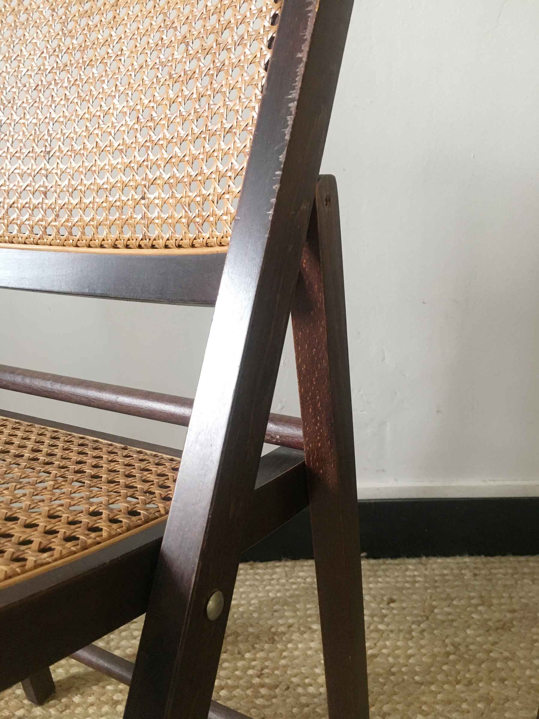 Canning folding chairs