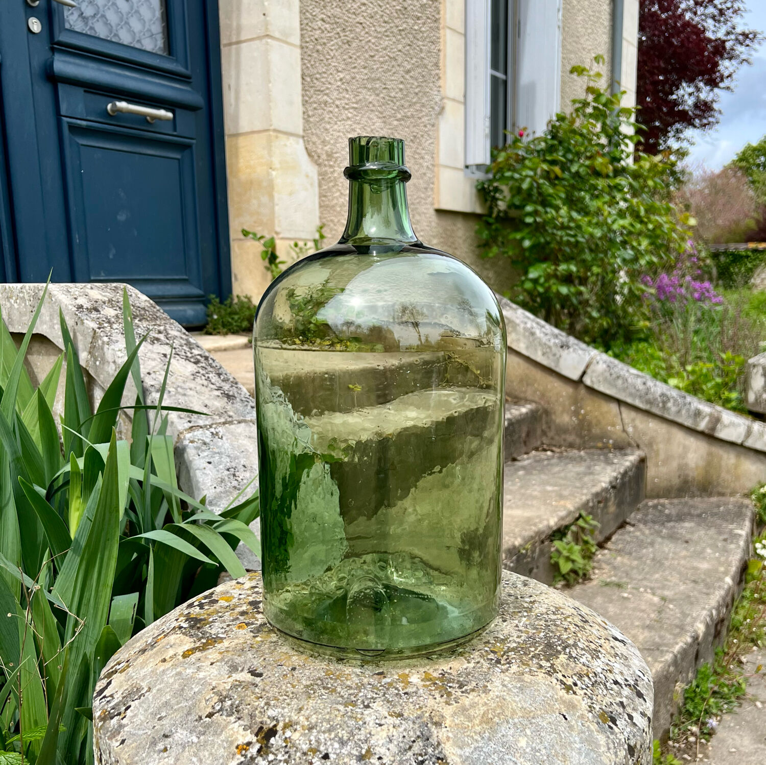 Blown demijohn
