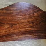 Trieur carries old mail in rosewood from India
