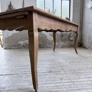Table de ferme merisier pieds galbés XIXème