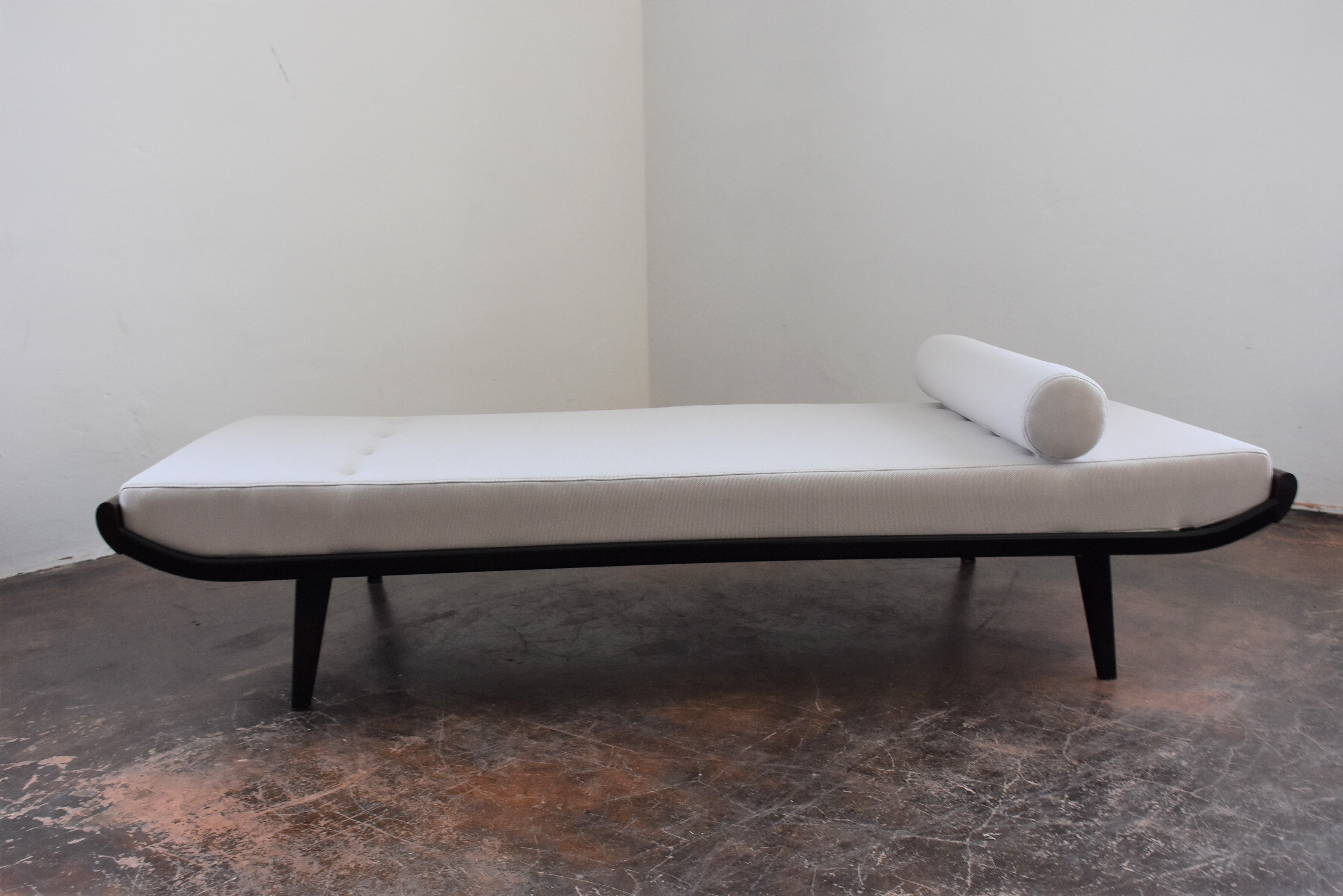 2 Cleopatra Mid Century Design Daybeds