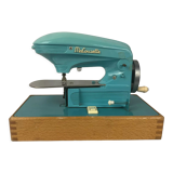 Sewing machine Ma Cousette circa 1960