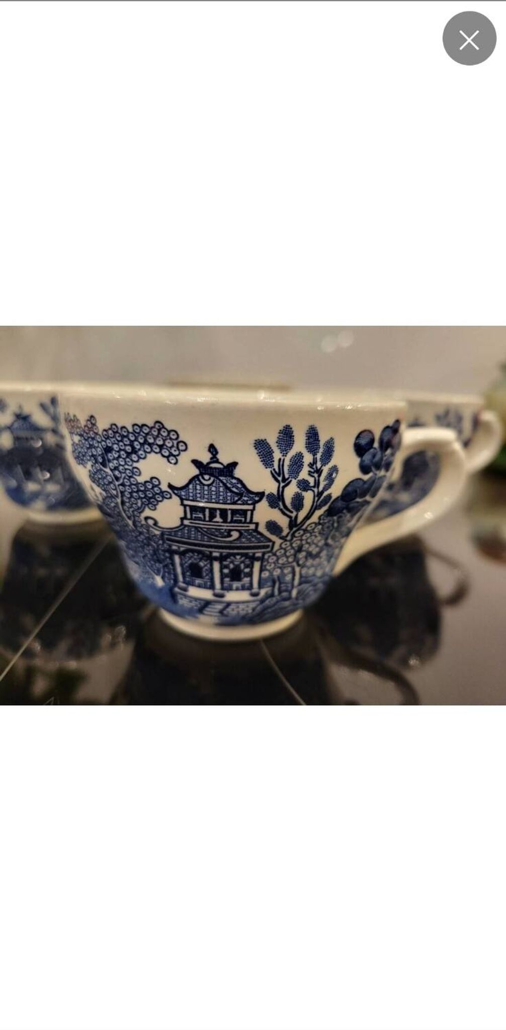 4 English porcelain cups