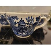 4 English porcelain cups
