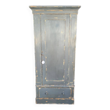 Armoire en bois peint