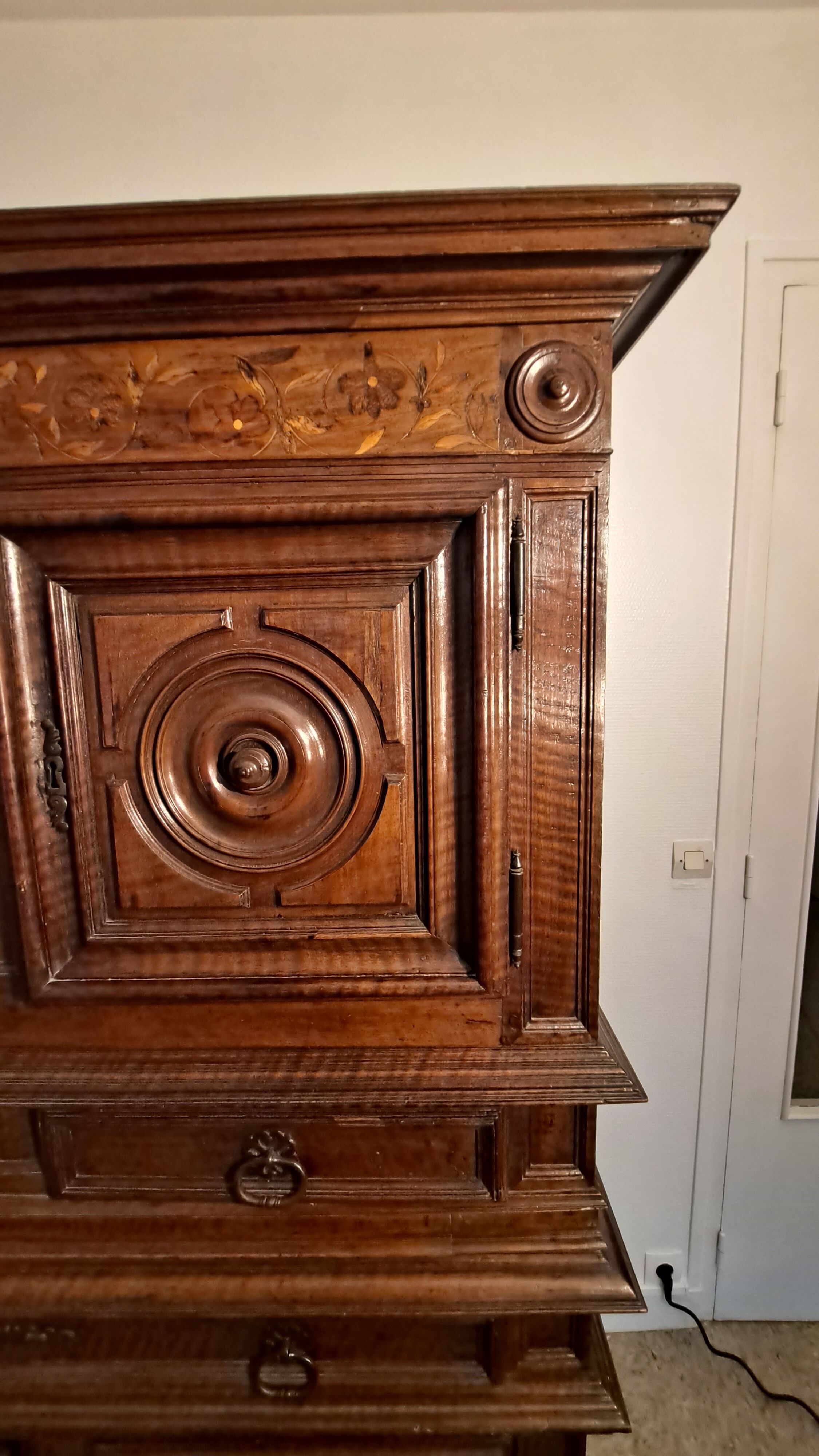 Double-body sideboard