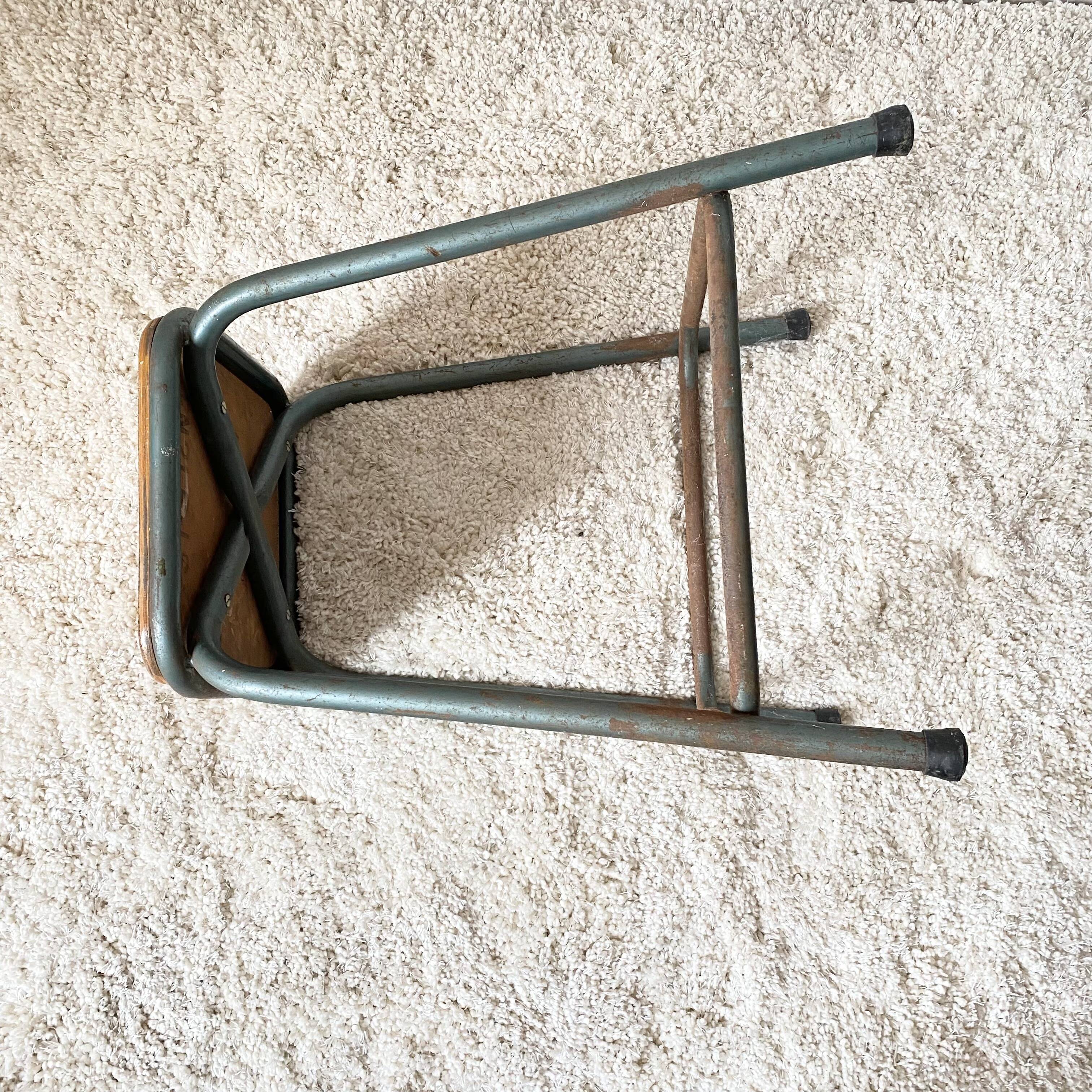 Bar stool / industrial top (workshop)