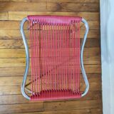 Red scoubidou foot rest