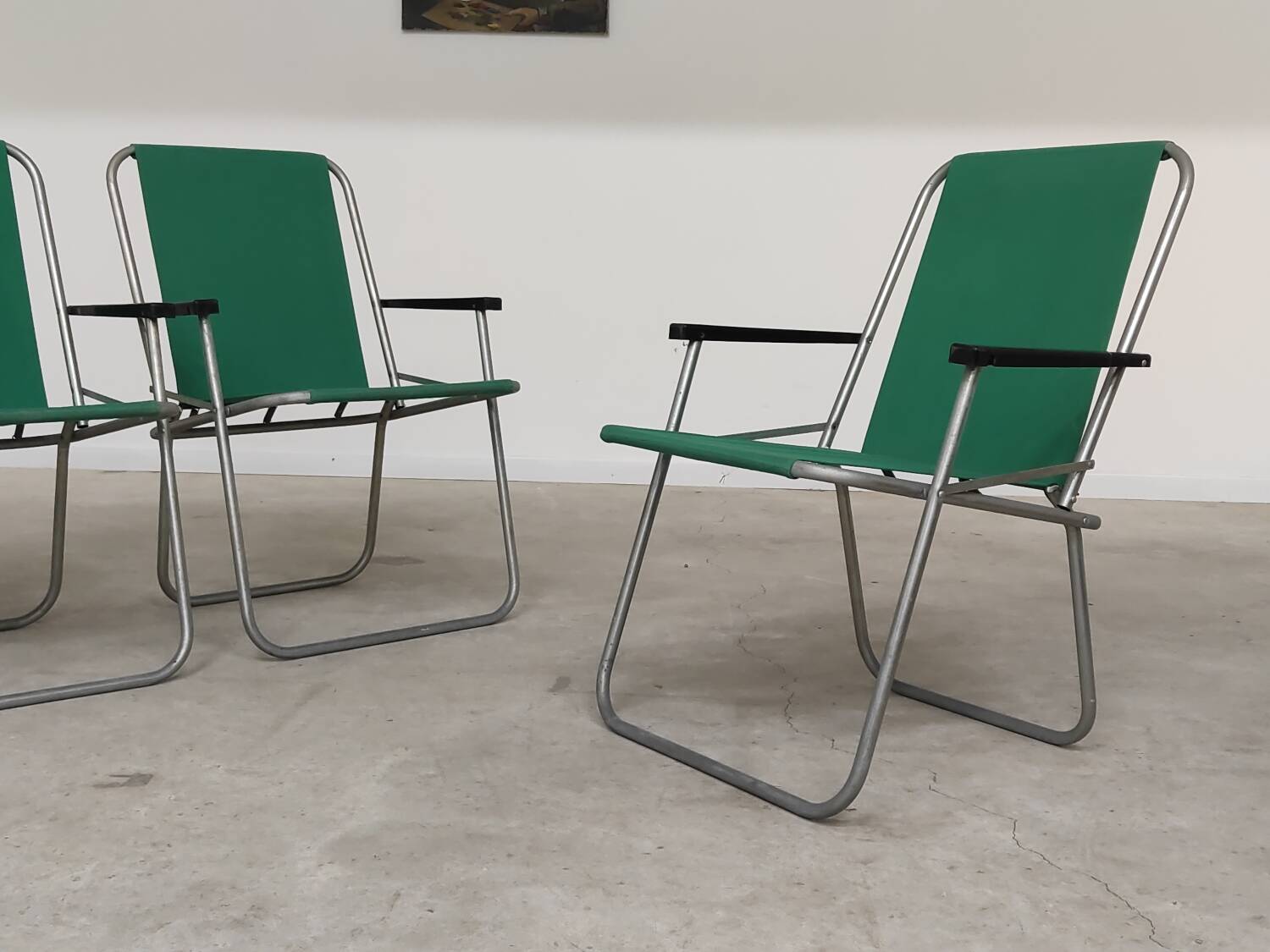Set of 4 folding chairs with green canvas and aluminum frame