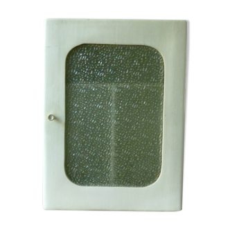 The 1950s wall cabinet