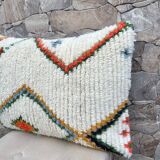 Housse de coussin berbère marocaine Azilal aux motifs colorés 60x40cm