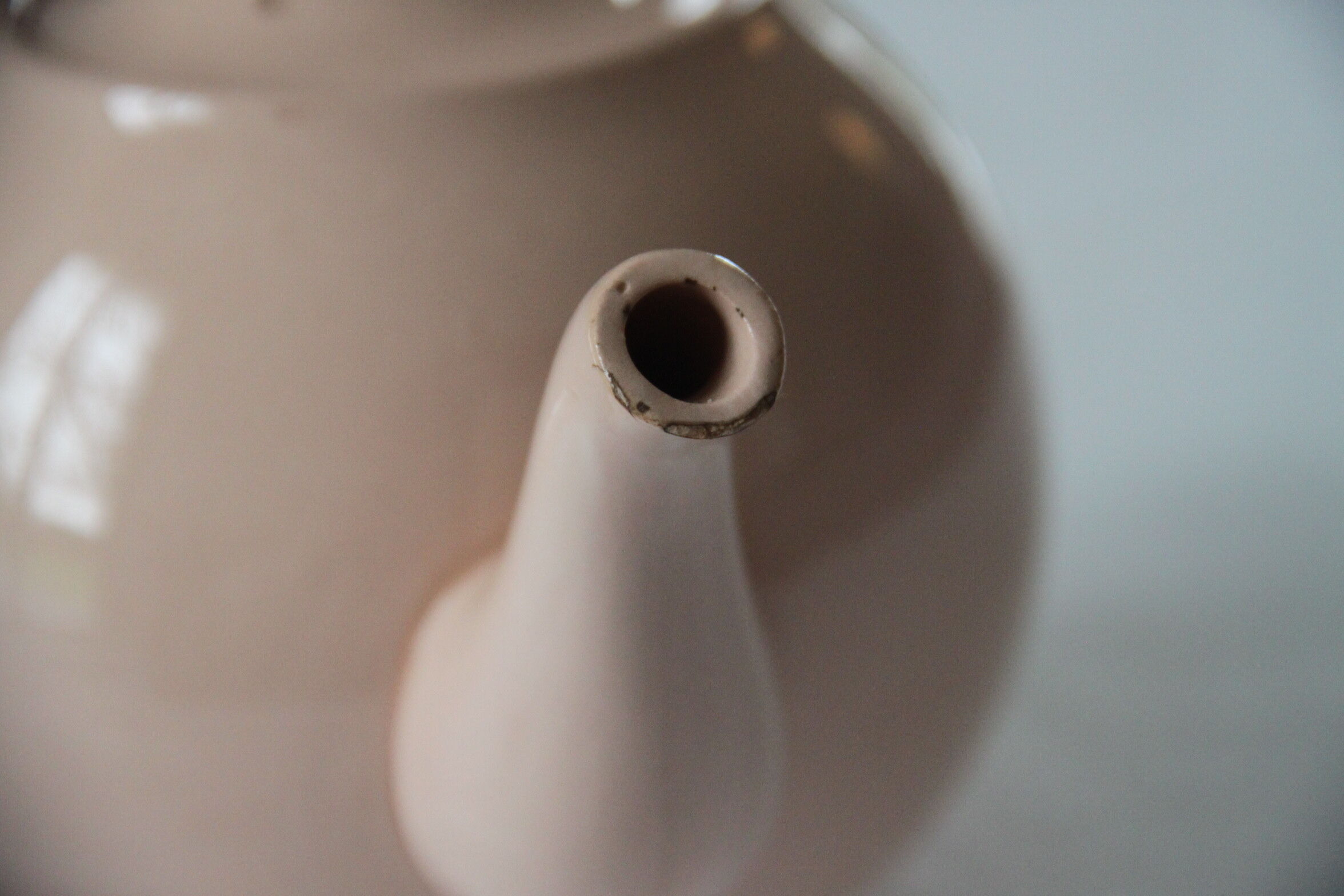 Pink teapot Digoin & Sarreguemines