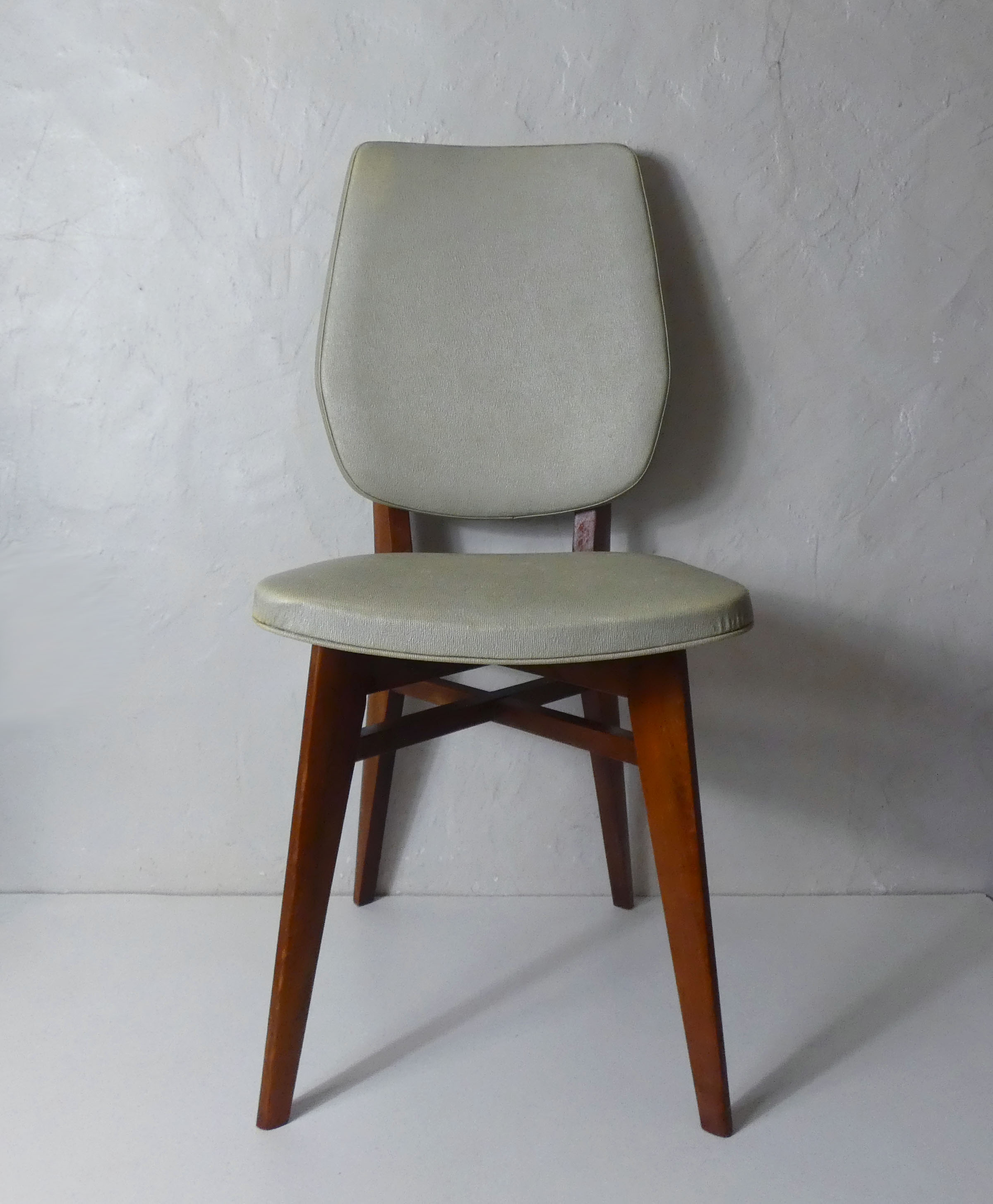 Vintage office chair with compass legs
