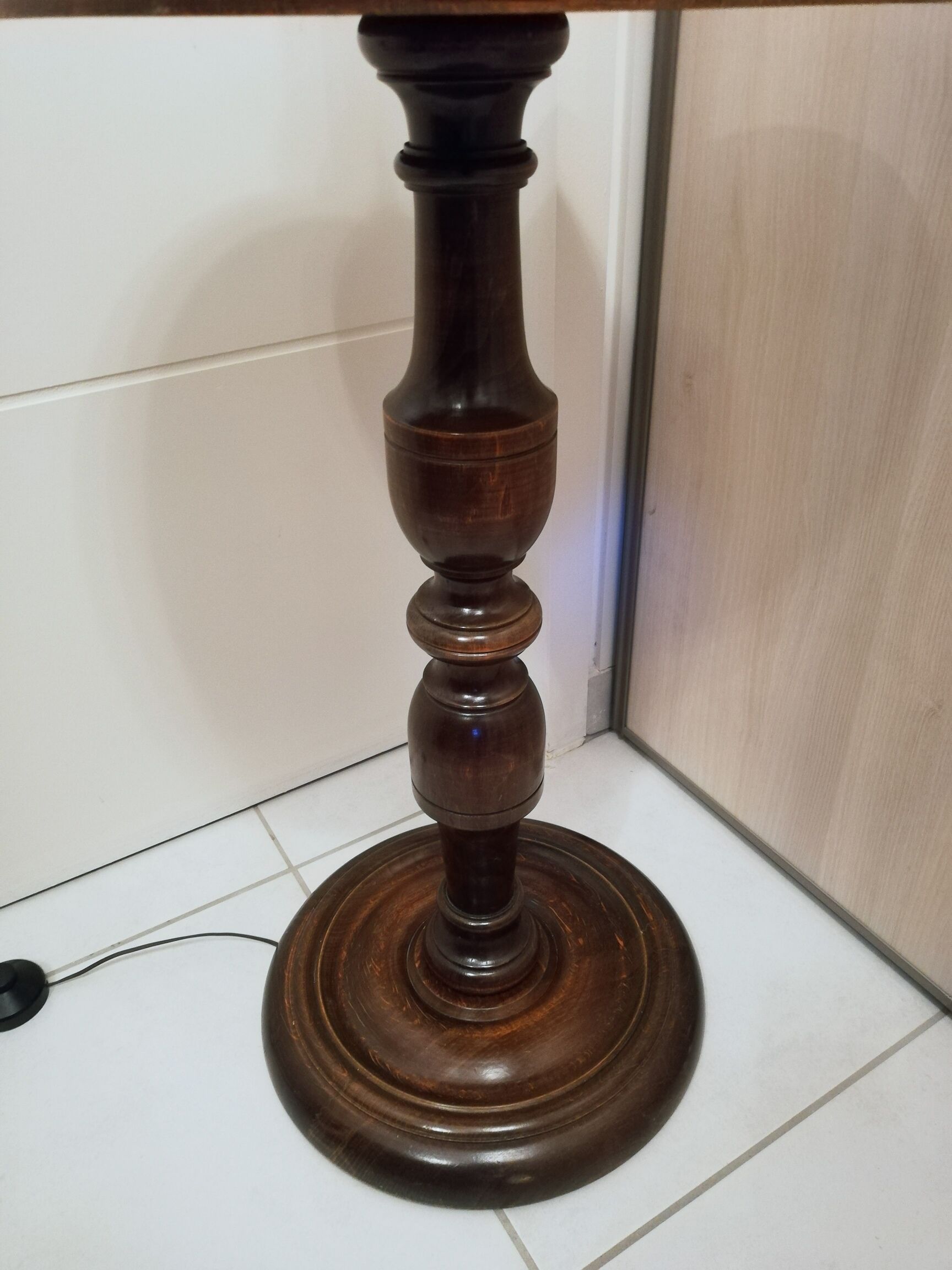 50s oak lamp lamp with hand-painted silk tablet and lampshade