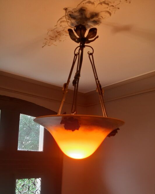 Hanging and its two appliques