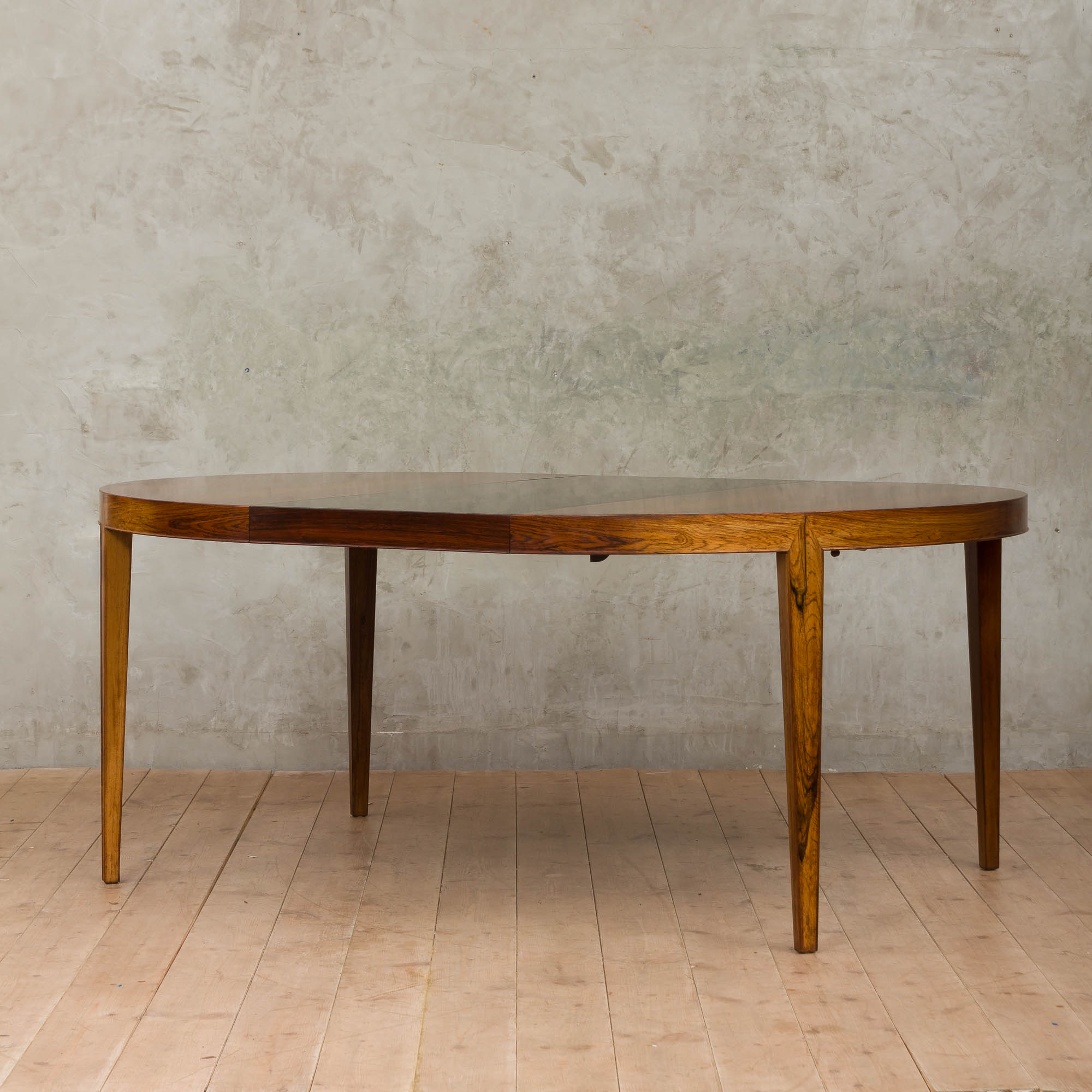 Severin Hansen Jr. rosewood extension table with 4 leaves