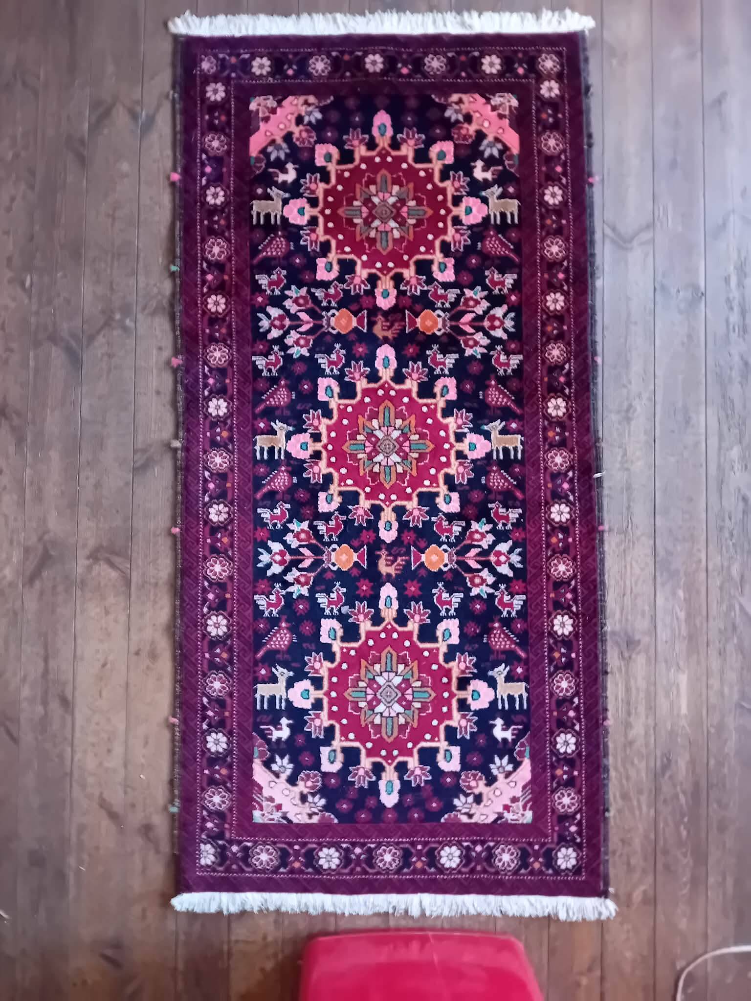 Handmade Belouch Persian rug 187x93cm